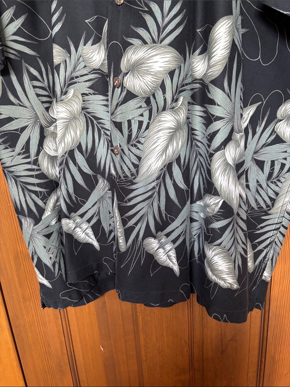Nautica Men’s 2X Black Hawaiian Shirt Palm Leaf Print ButtonUp Casual Resortwear - Picture 2 of 8